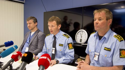 Tromsø 20150520.
Politiet i Tromsø orienterer om den omfattende overgrepssaken der en mannlig barnehageansatt foreløpig er siktet for overgrep mot til sammen 11 barn. Fv. Ståle Luther, leder av Barnehuset i Tromsø, etterforskningsledfer Yngve Myrvoll og konstituert politimester Einar Sparboe Lysnes,
Foto: Jan-Morten Bjørnbakk / NTB scanpix