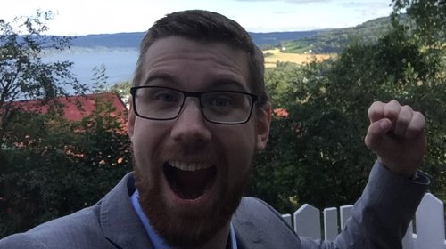 GLAD: Torstein Risberg fikk full kontroll på det elektriske anlegget, takket være Gledespatruljen til P4.