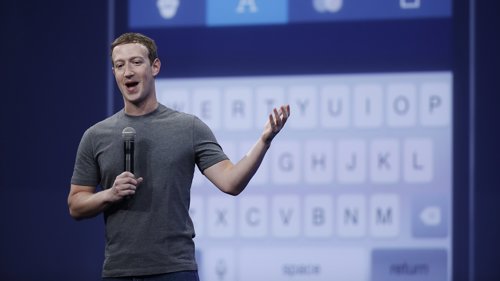 FACEBOOK: Messenger-sjefen har troen på at de vil utrydde SMS.