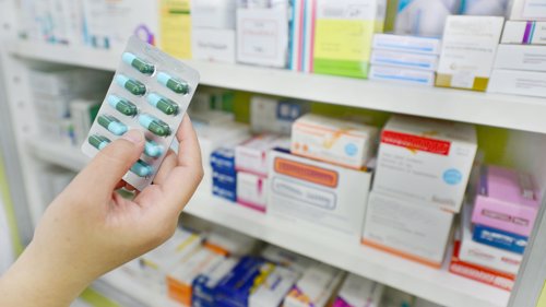 SMÅ PILLER - STORE FORSKJELLER: Det kan lønne seg å dra til et annet apotek når du kjøper medisin