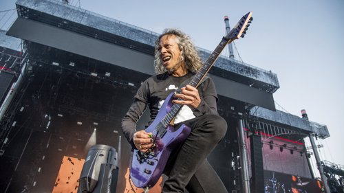 I natt kan du se Kirk Hammett og Metallica live fra Canada.