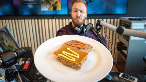 KOMBINASJONER: Frister det med en skive med leverpostei og kaviar, eller brunost og majones?