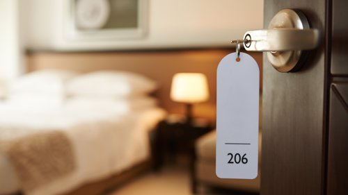 Pågangen av karantenegjester har ført til at flere hotell har kunnet holde åpent.