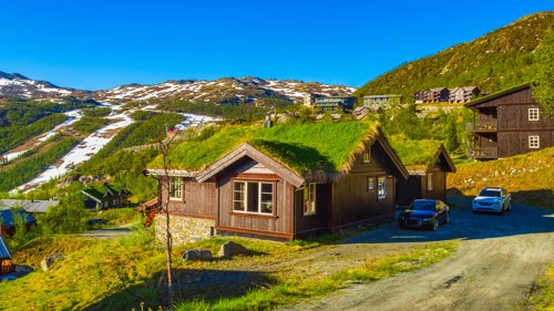 MINDRE FORBRUK OG MINDRE BRUK: Hyttefolk har kuttet strømforbruket med en femtedel i årets ti første måneder. Illustrasjonsfoto.