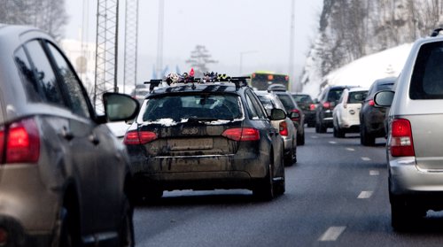 RISIKABELT: Nesten 100.000 biler på norske veier er uforsikret.