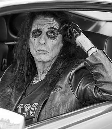 Vinn meet & greet med Alice Cooper!