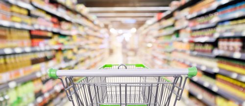 BUTIKK: Det varslede prishoppet på matvarer i 2022 har foreløpig ikke slått inn.