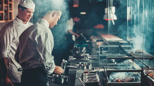 KOKKER: Mannlig kokker er yrkesgruppen med lavest forventet levealder.