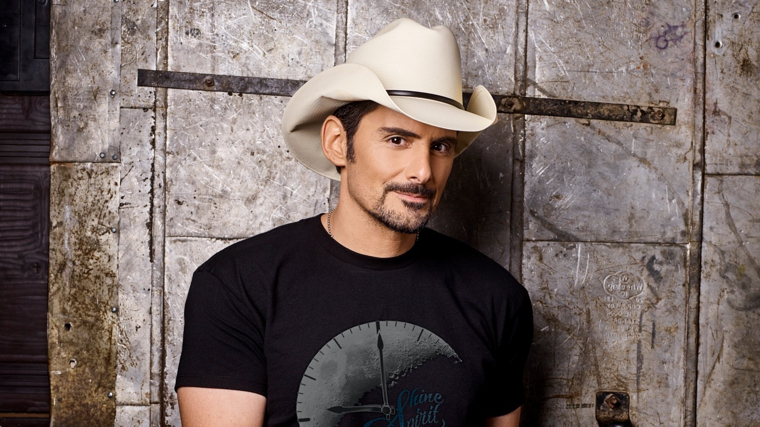 Vinn Konsert Med Brad Paisley I Oslo Spektrum | Lyden Av Norge